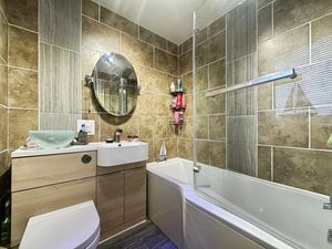 Photo 18- click for photo gallery